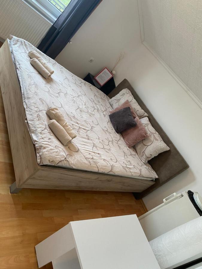 Apartmani Petra Novi Sad Dış mekan fotoğraf