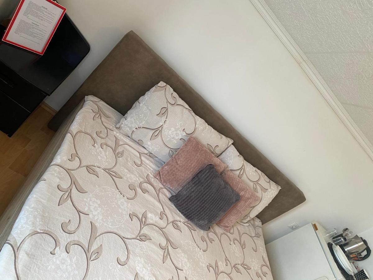 Apartmani Petra Novi Sad Dış mekan fotoğraf