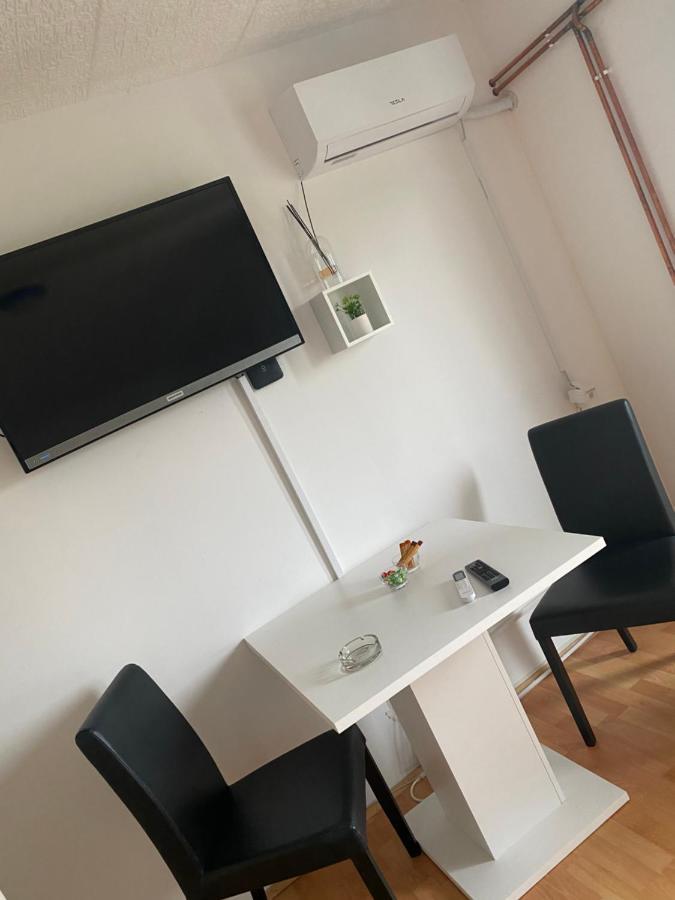 Apartmani Petra Novi Sad Dış mekan fotoğraf